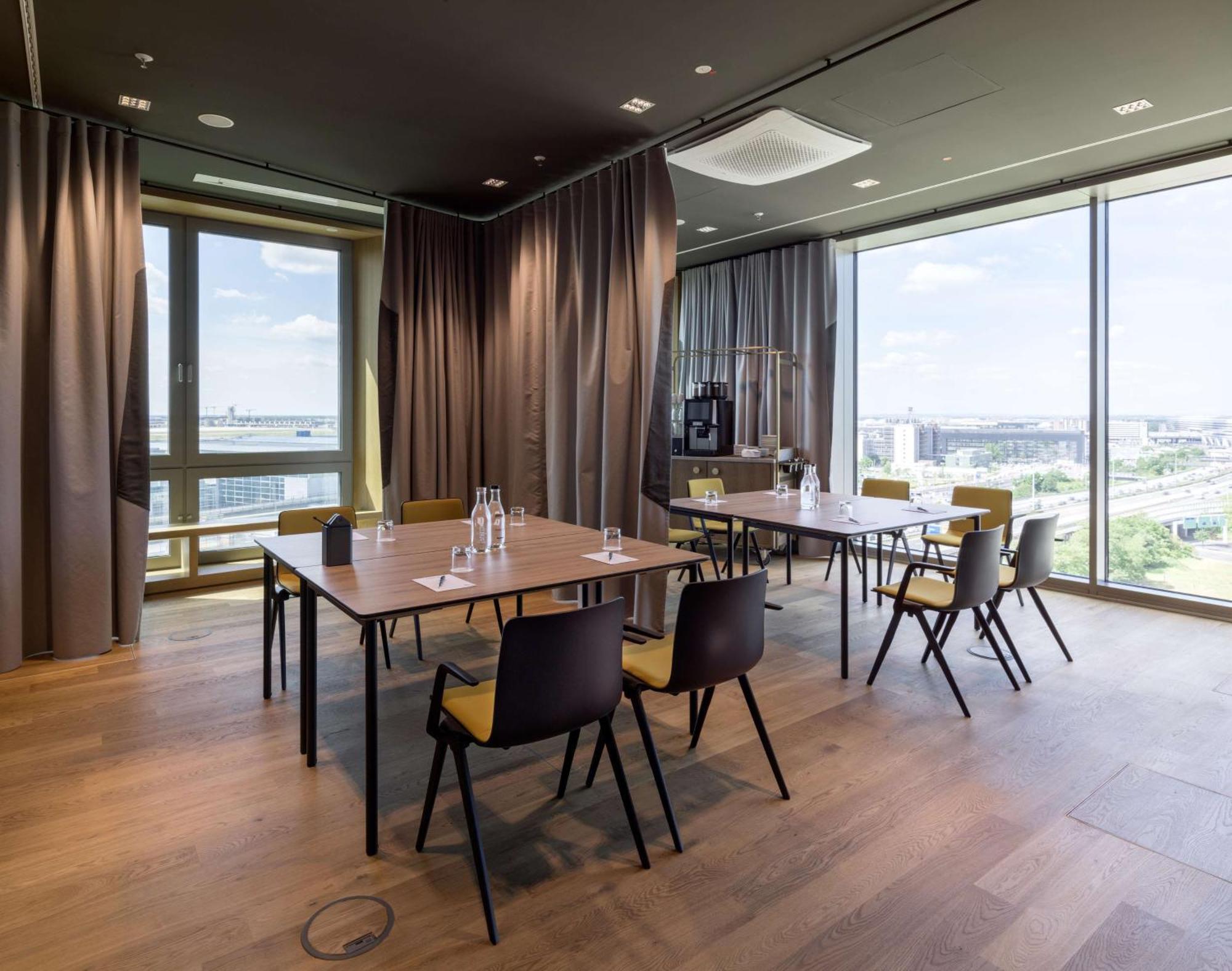 B'Mine Hotel Frankfurt Airport Frankfurt am Main Dış mekan fotoğraf