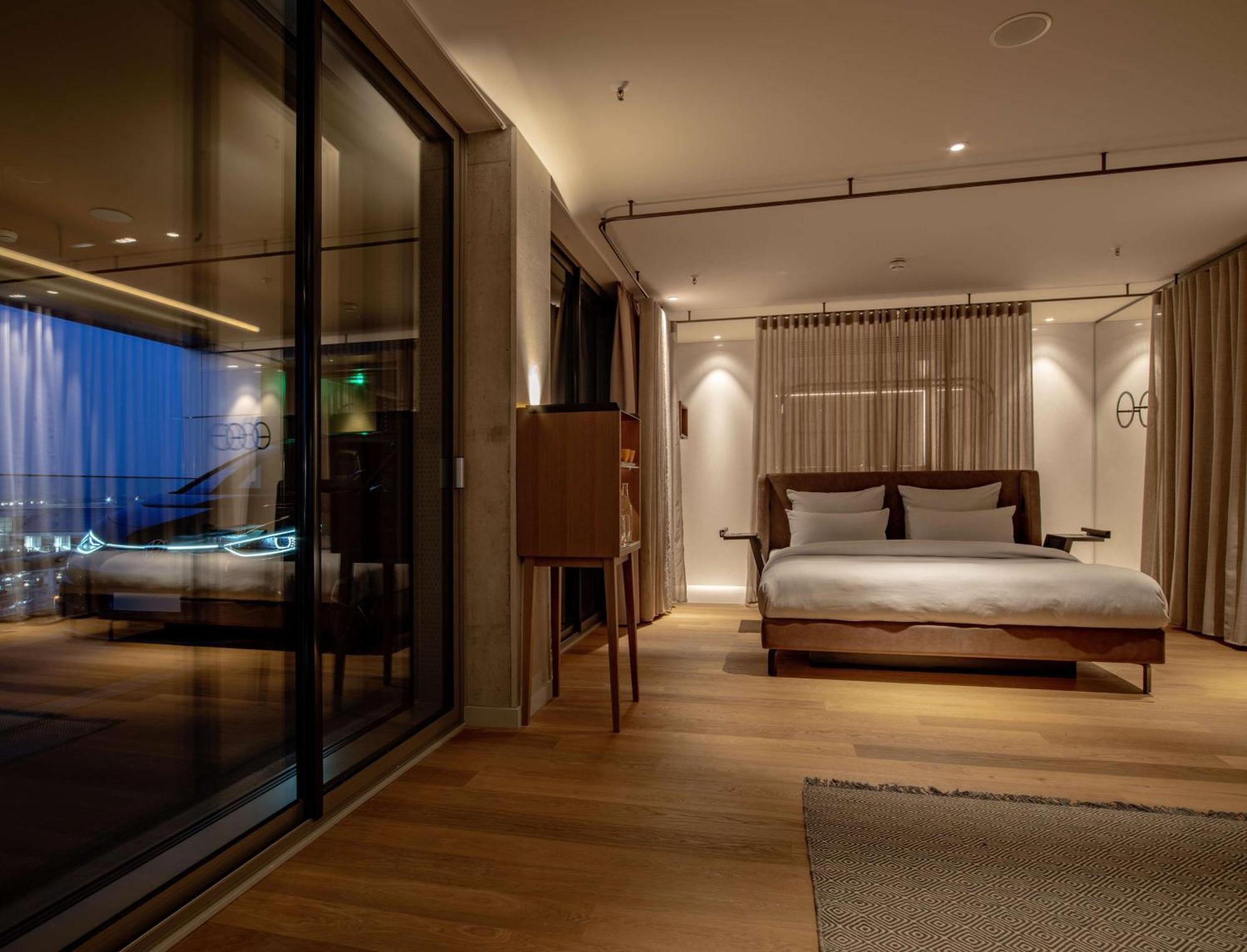 B'Mine Hotel Frankfurt Airport Frankfurt am Main Dış mekan fotoğraf